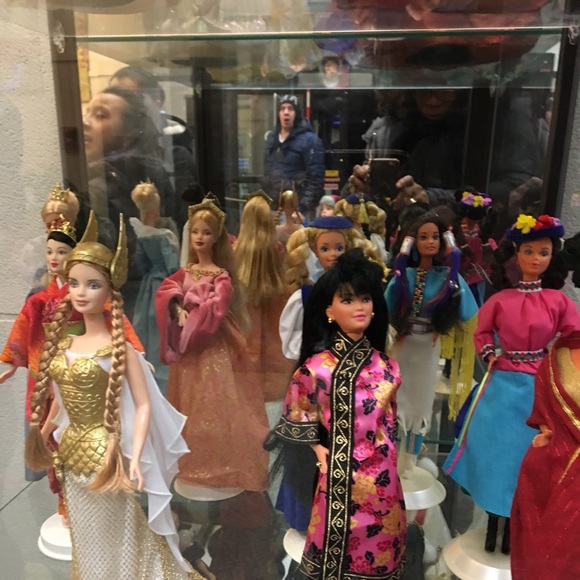 Meet your Posher, Pat - Picture 1 of 1